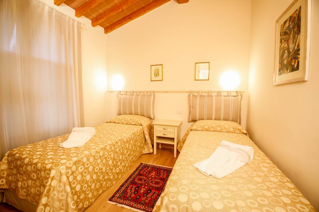 Casa Montecuccoli Montelupo Fiorentino Szoba fotó